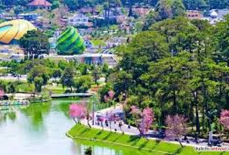 Tour Đà Lạt 3 ngày 2 đêm - Khu du lịch Pini - Nông Trại Langfarm Centre - Puppy Farm - Cafe Melinh - Quảng Trường Lâm Viên